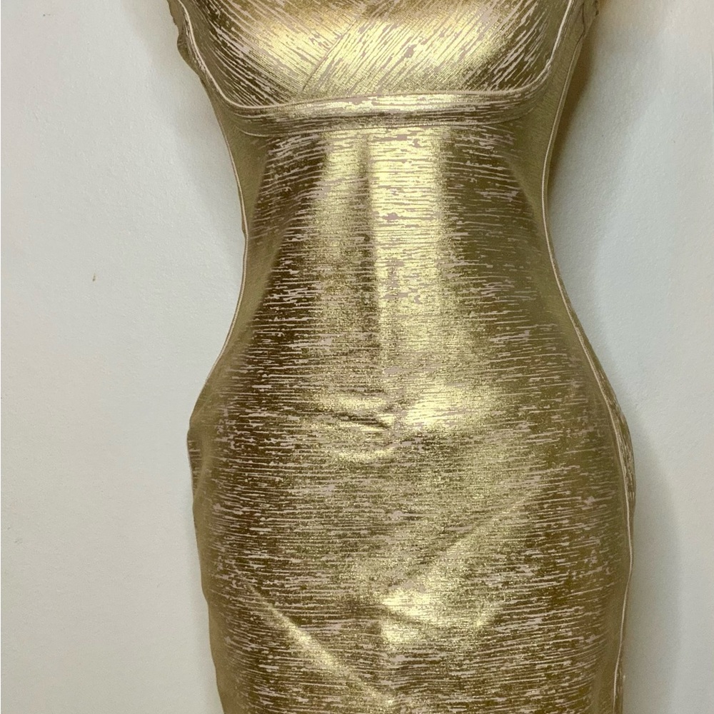 Elegant Gold Women's Dress